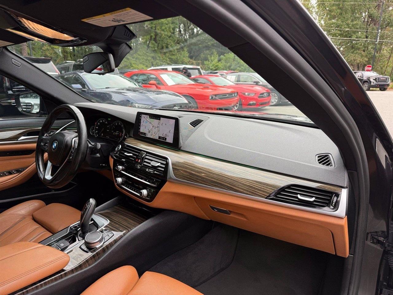 BMW 5-Series  2018