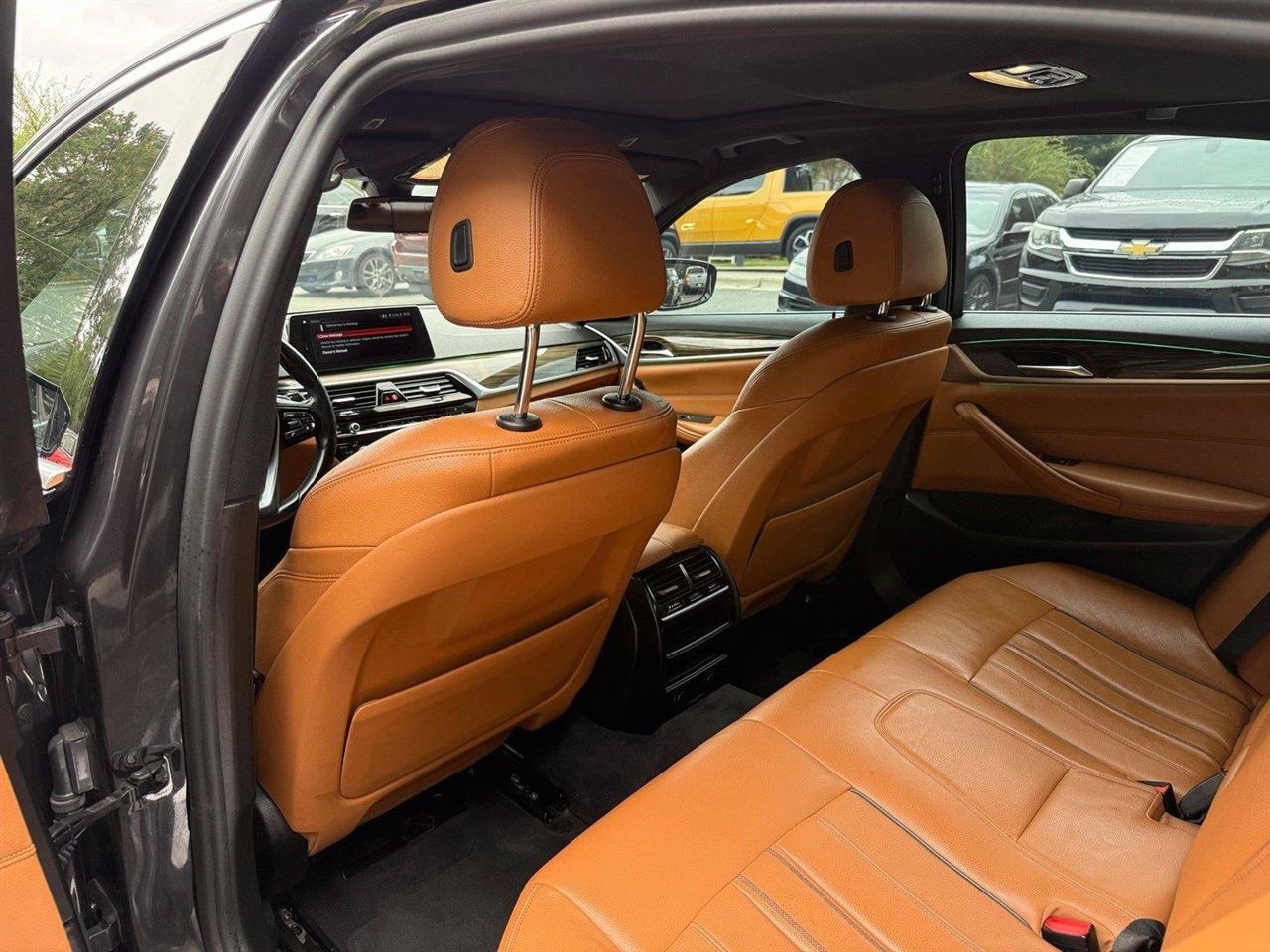 BMW 5-Series  2018