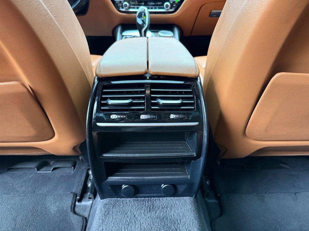 BMW 5-Series  2018
