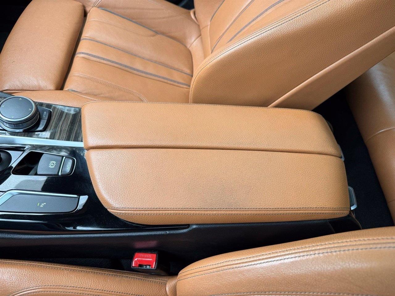 BMW 5-Series  2018