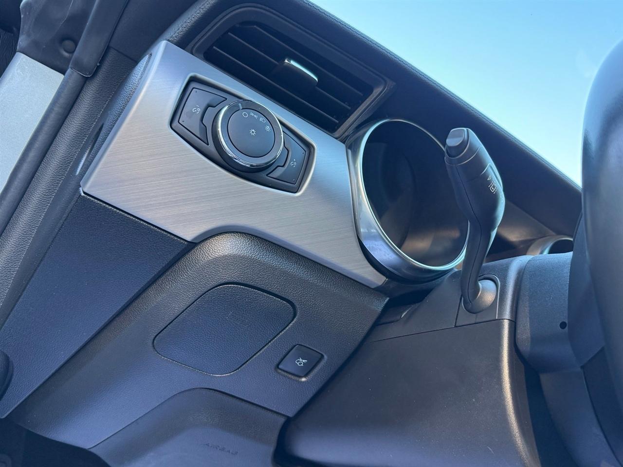Ford Mustang  2023
