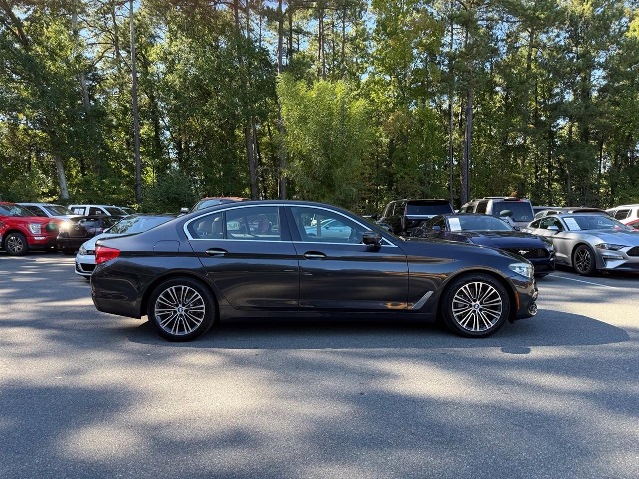 BMW 5-Series  2018