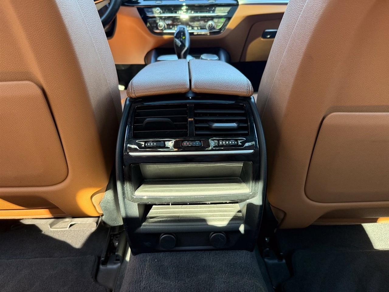 BMW 5-Series  2018