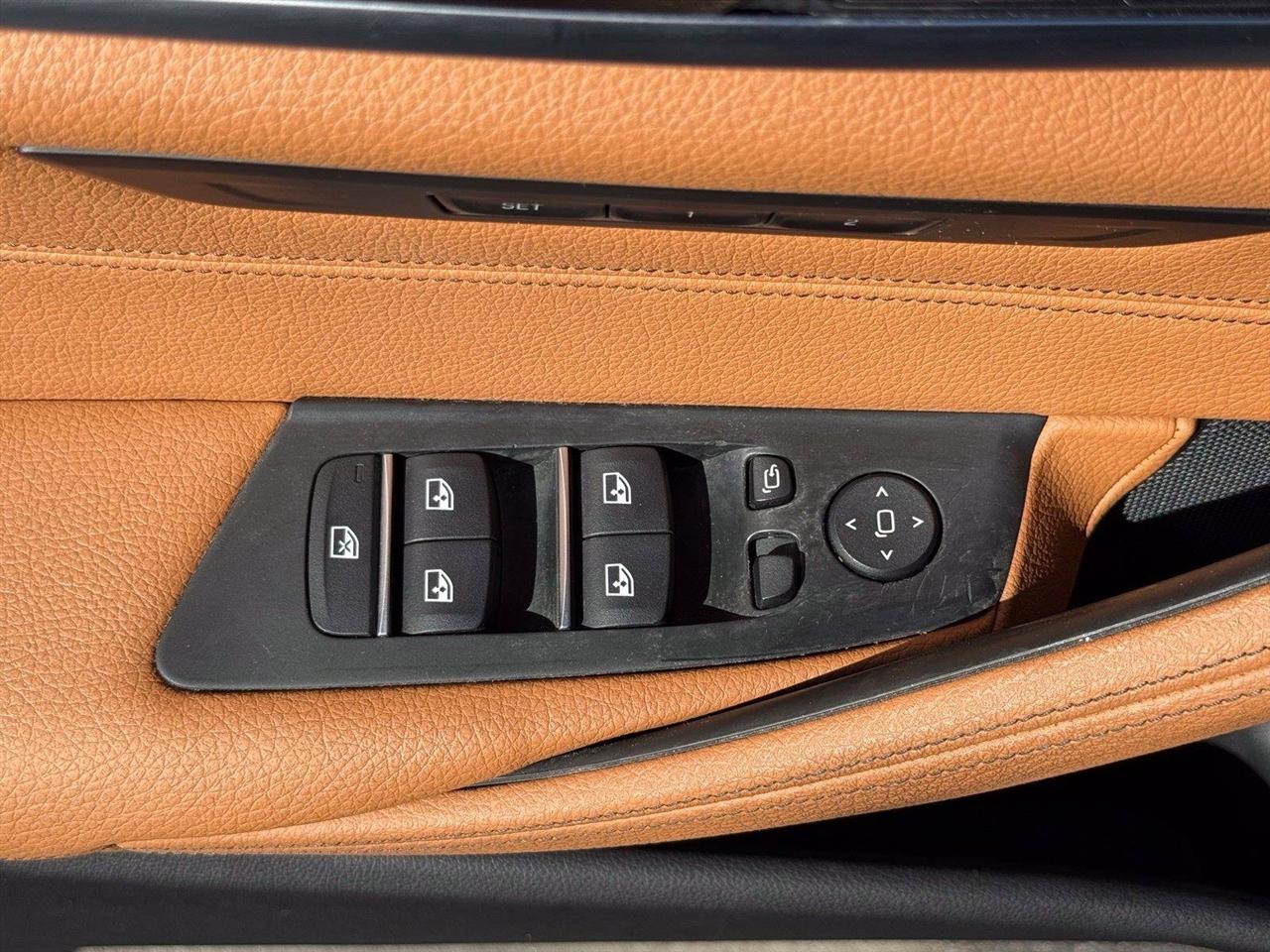BMW 5-Series  2018