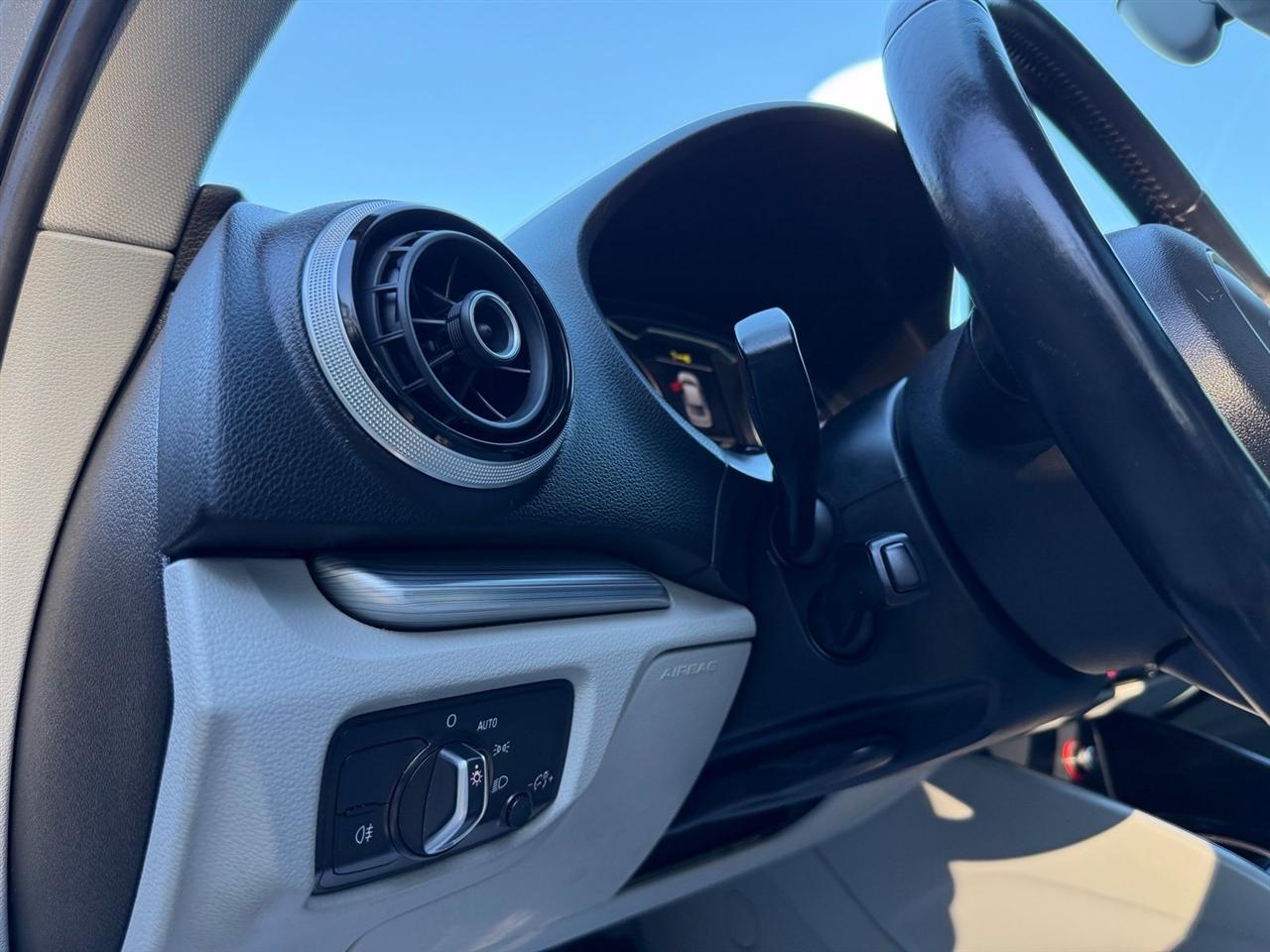Audi A3  2015