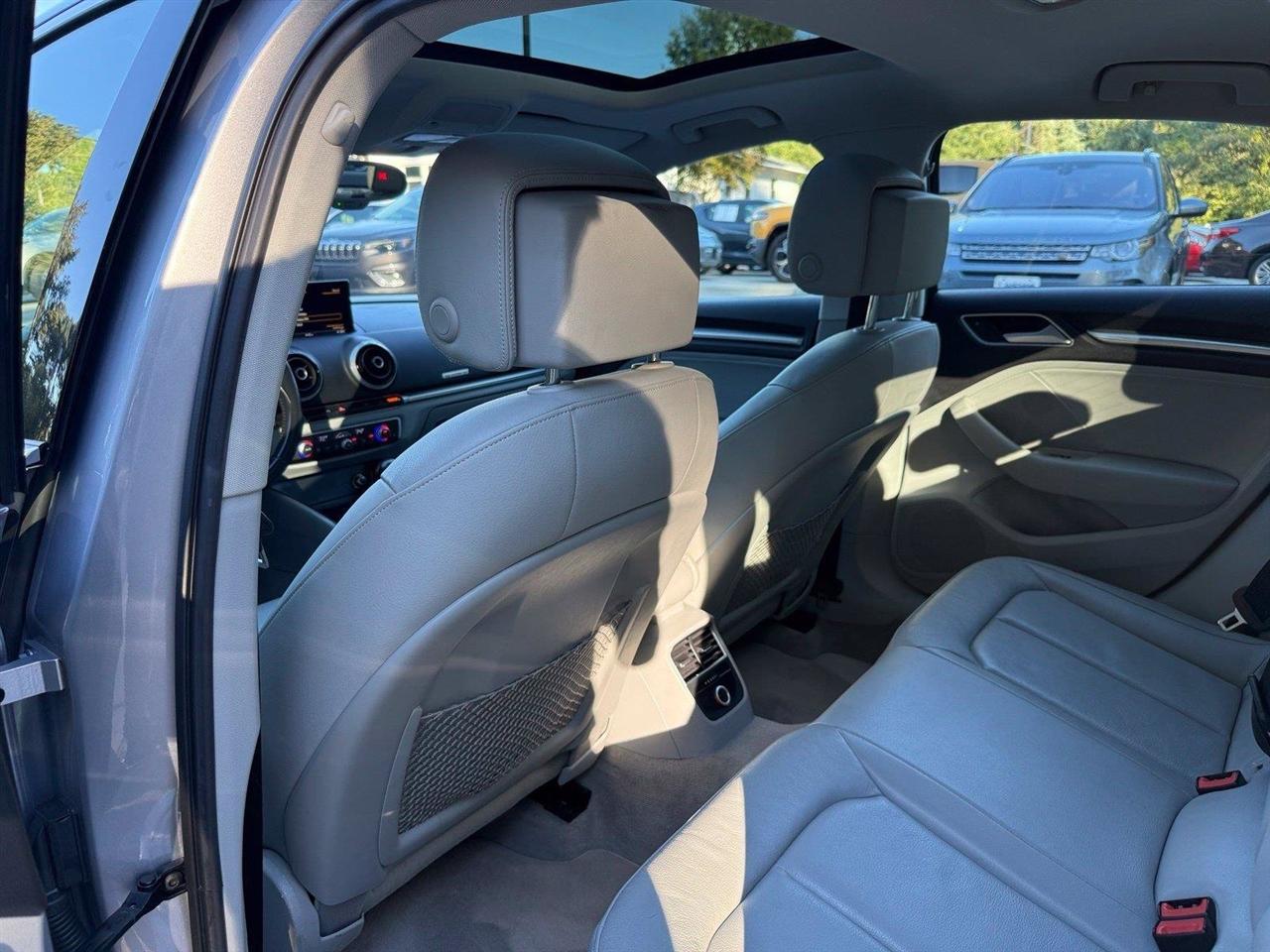 Audi A3  2015