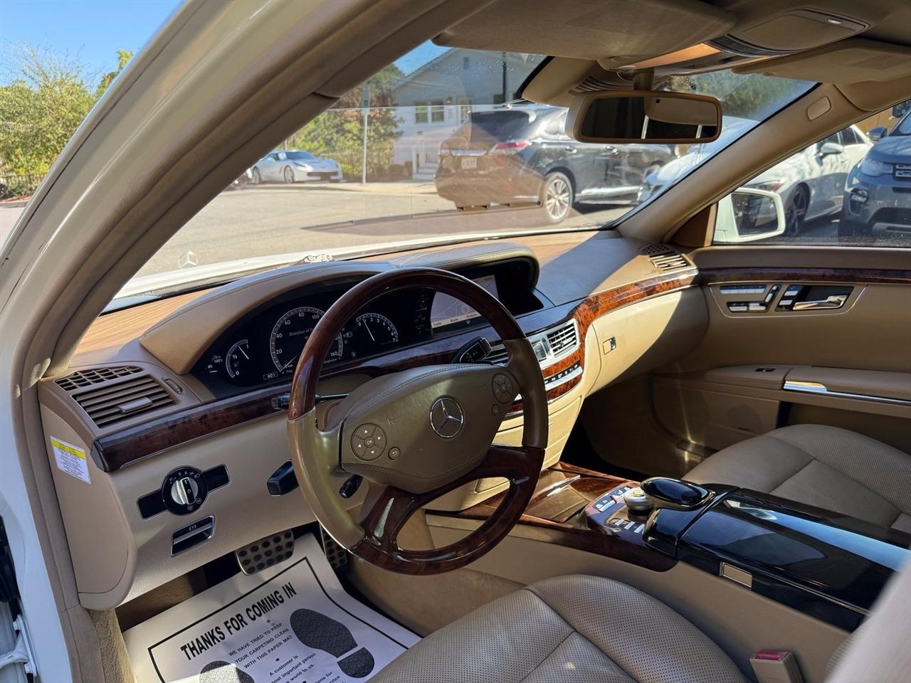 Mercedes-Benz S-Class  2010