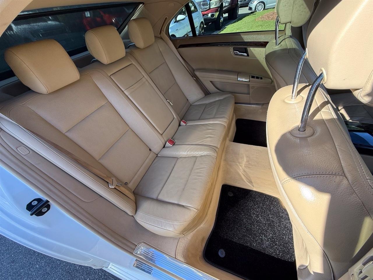 Mercedes-Benz S-Class  2010