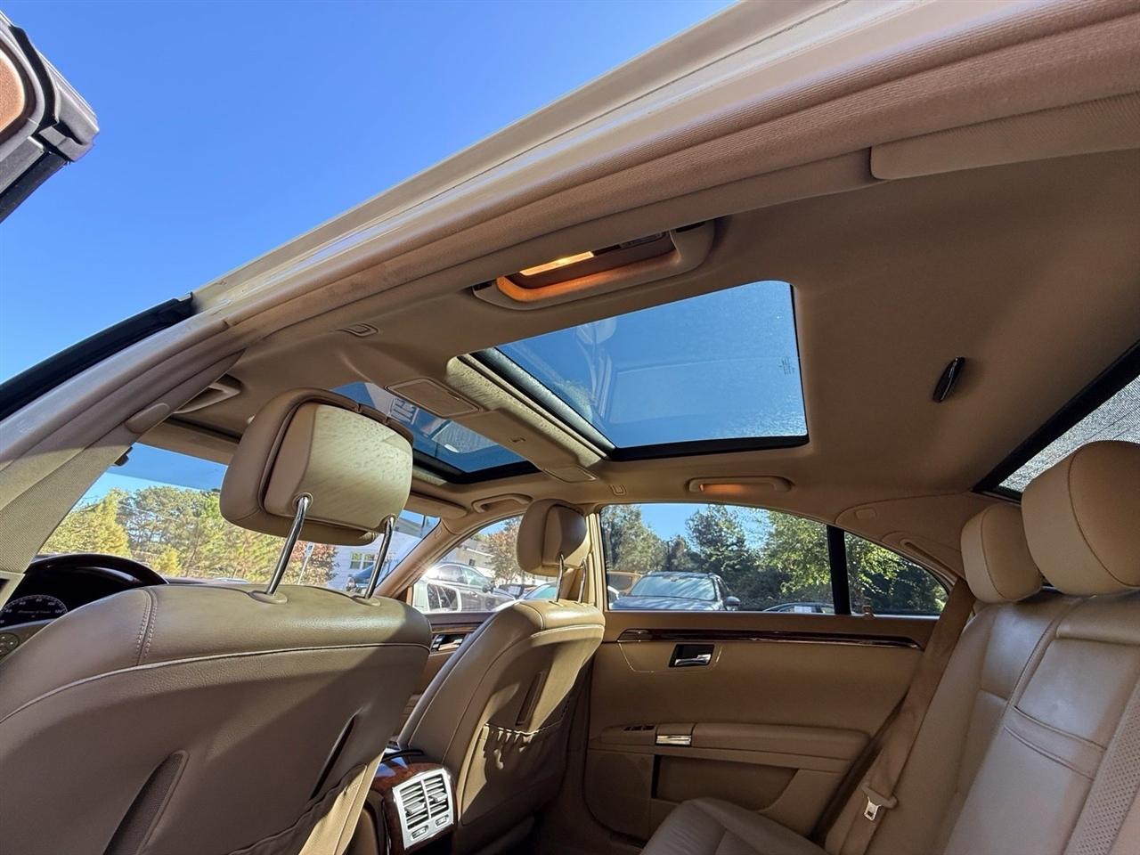 Mercedes-Benz S-Class  2010