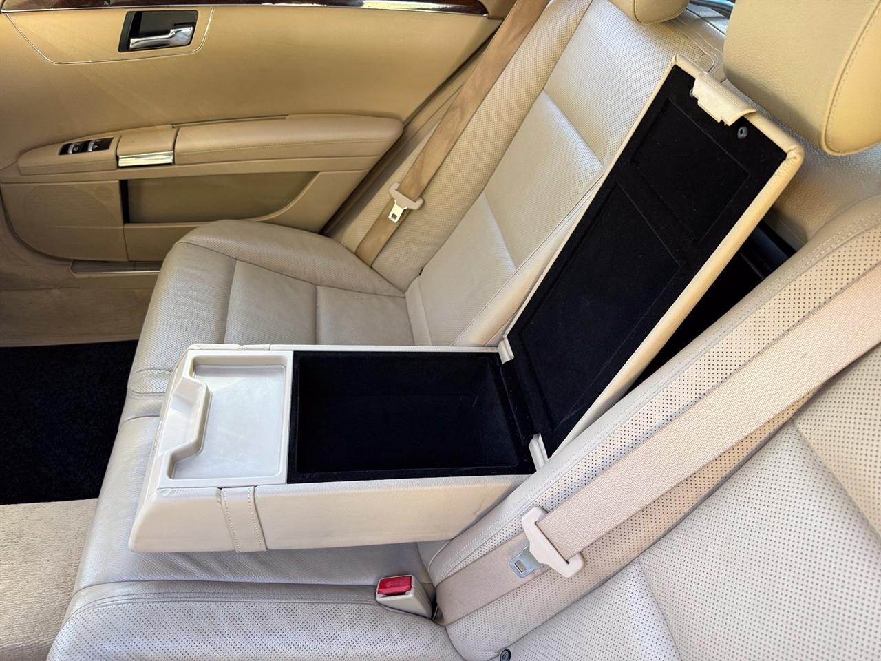 Mercedes-Benz S-Class  2010