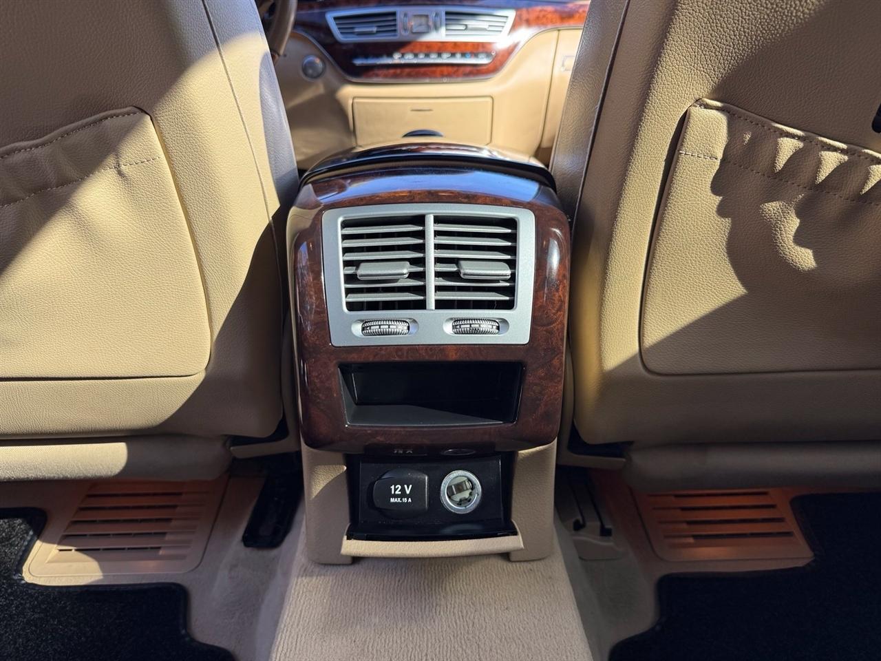Mercedes-Benz S-Class  2010