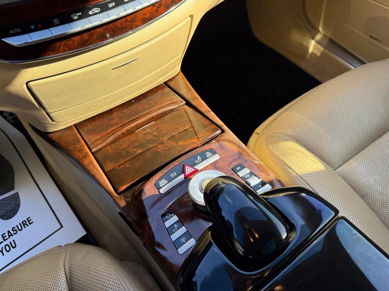 Mercedes-Benz S-Class  2010