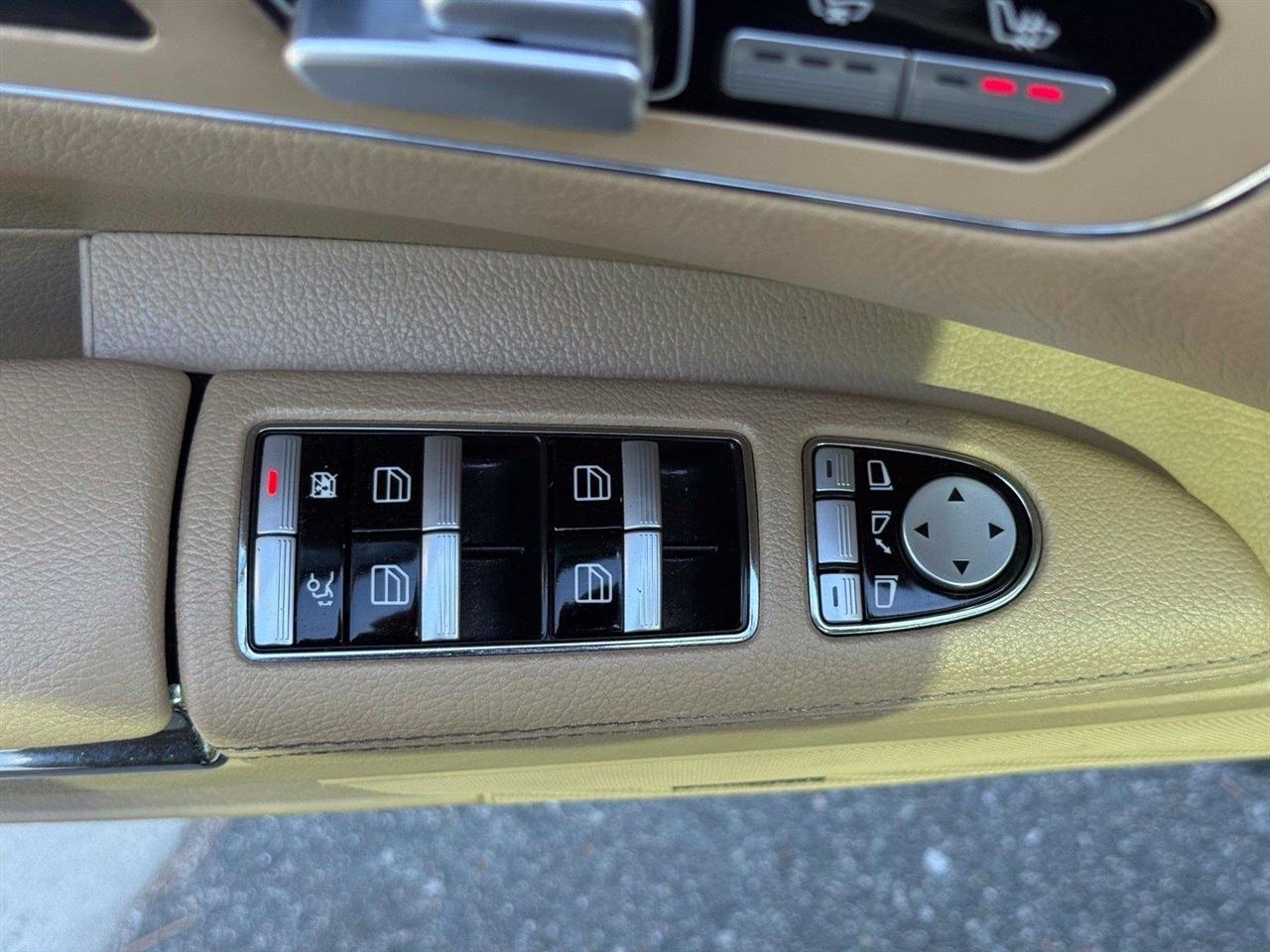 Mercedes-Benz S-Class  2010
