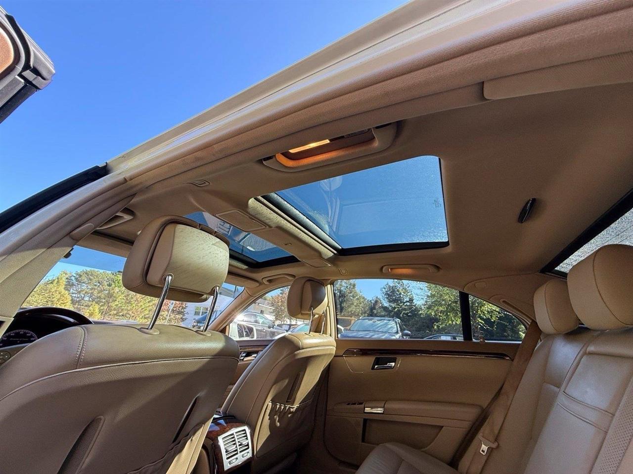 Mercedes-Benz S-Class  2010