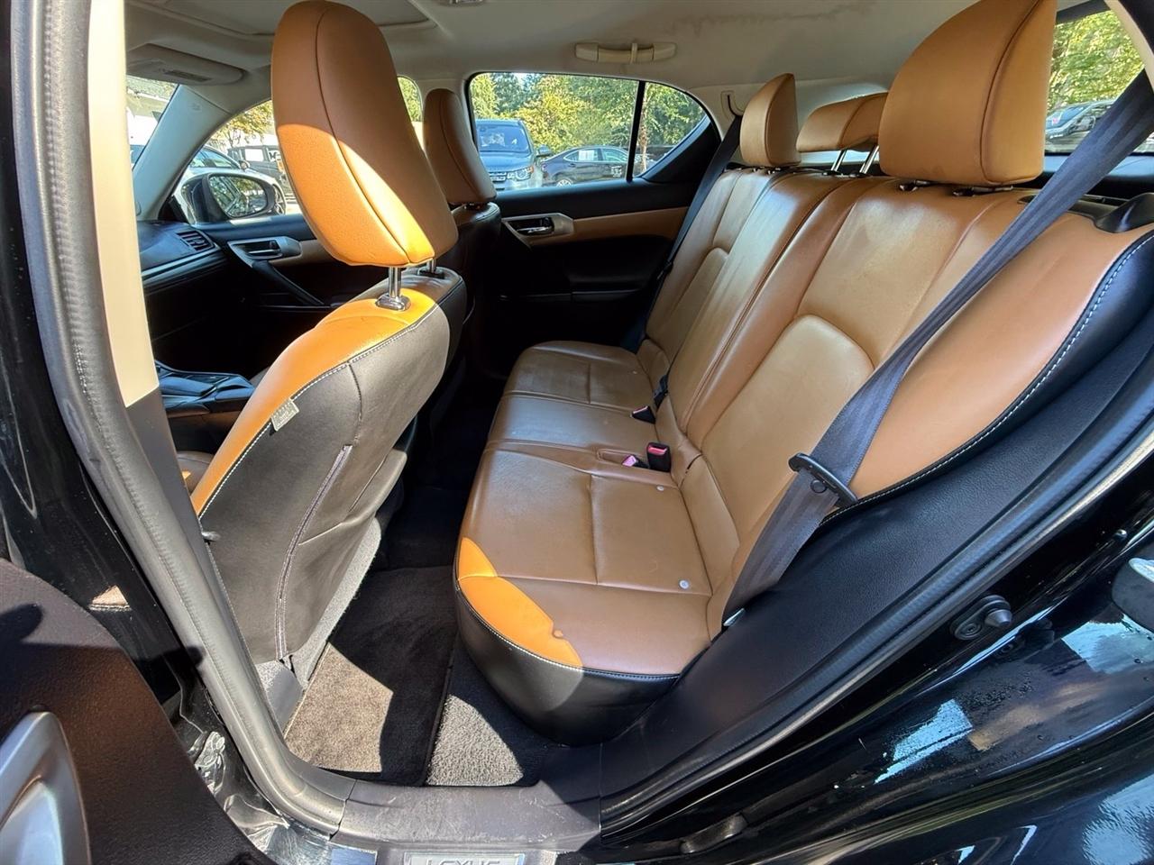 Lexus CT 200h  2016