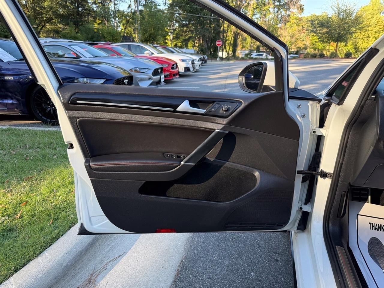 Volkswagen Golf GTI  2017