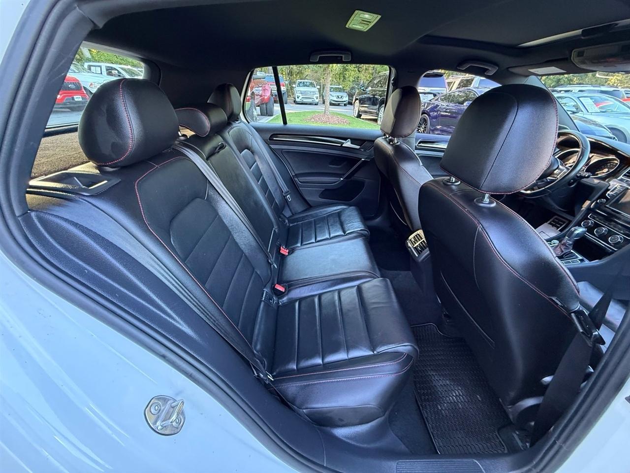 Volkswagen Golf GTI  2017