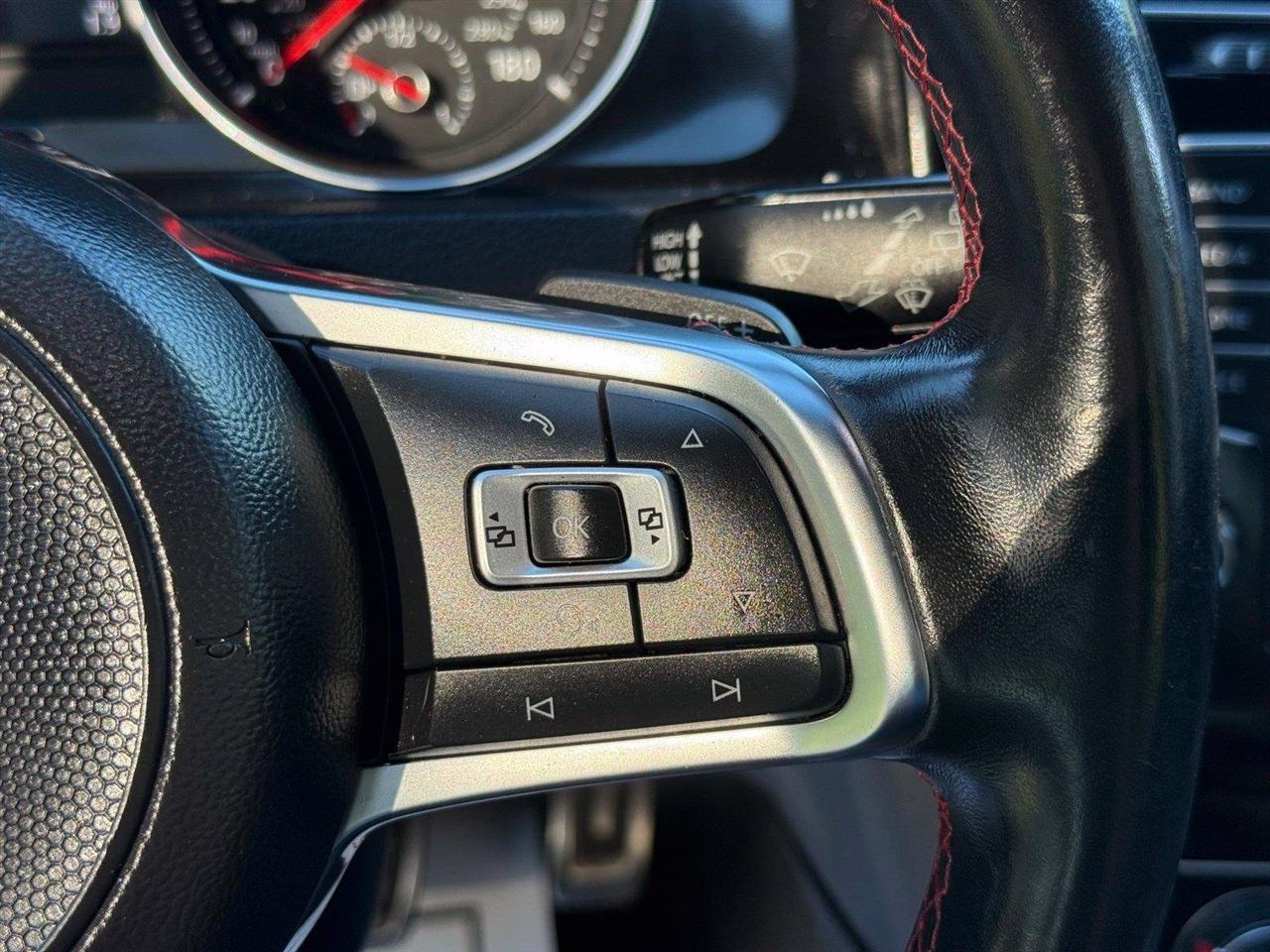 Volkswagen Golf GTI  2017