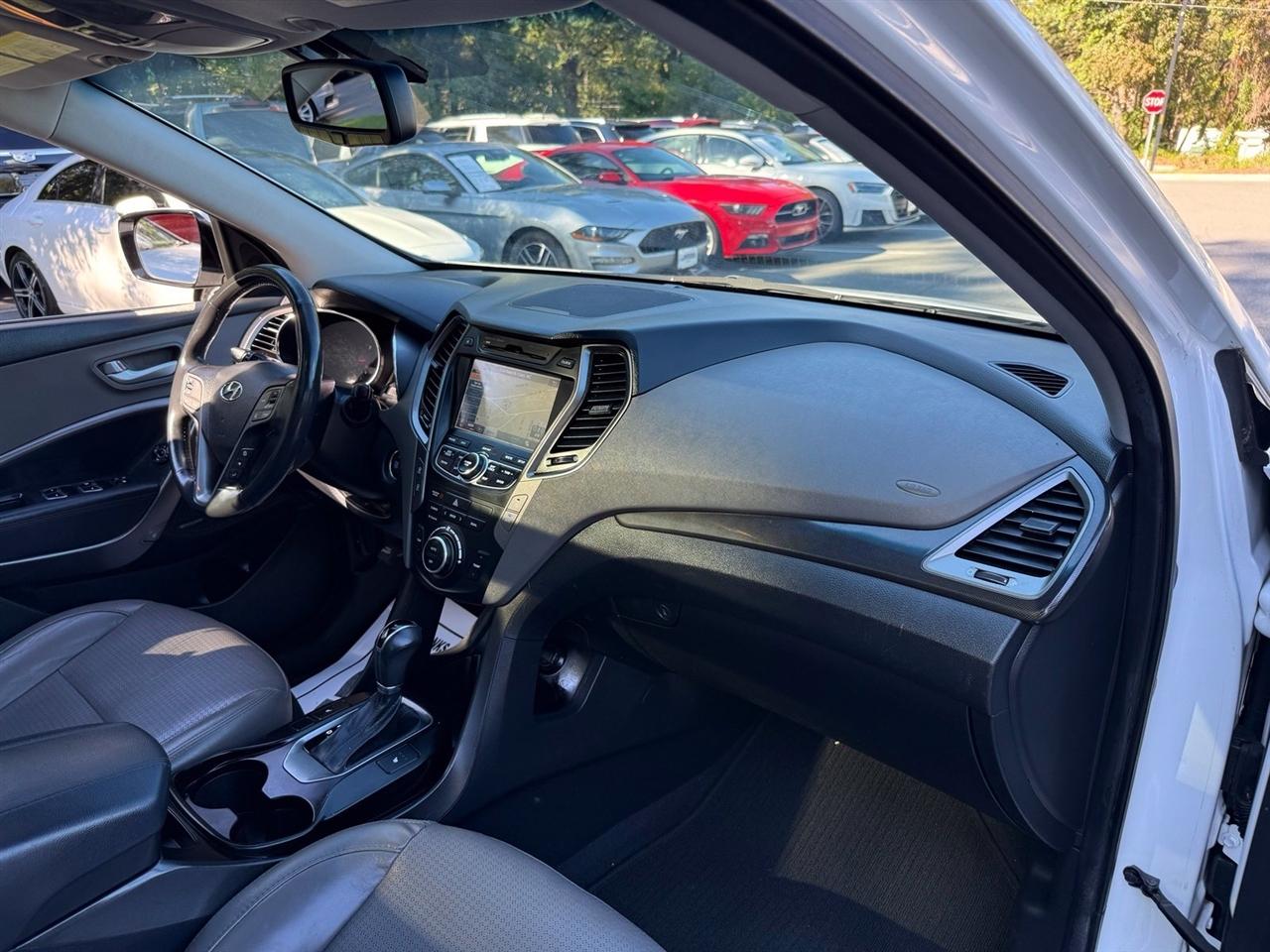 Hyundai Santa Fe  2013