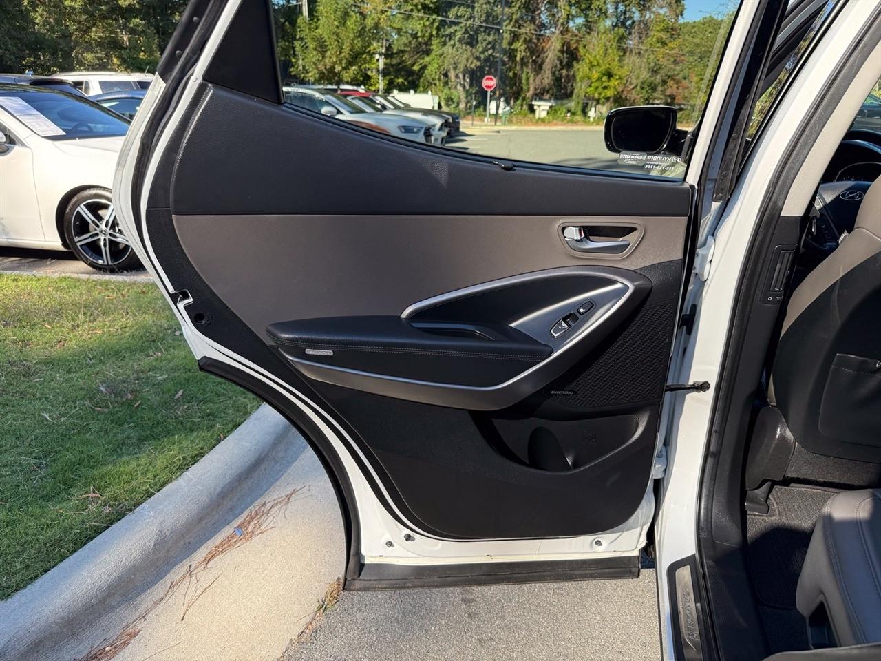 Hyundai Santa Fe  2013