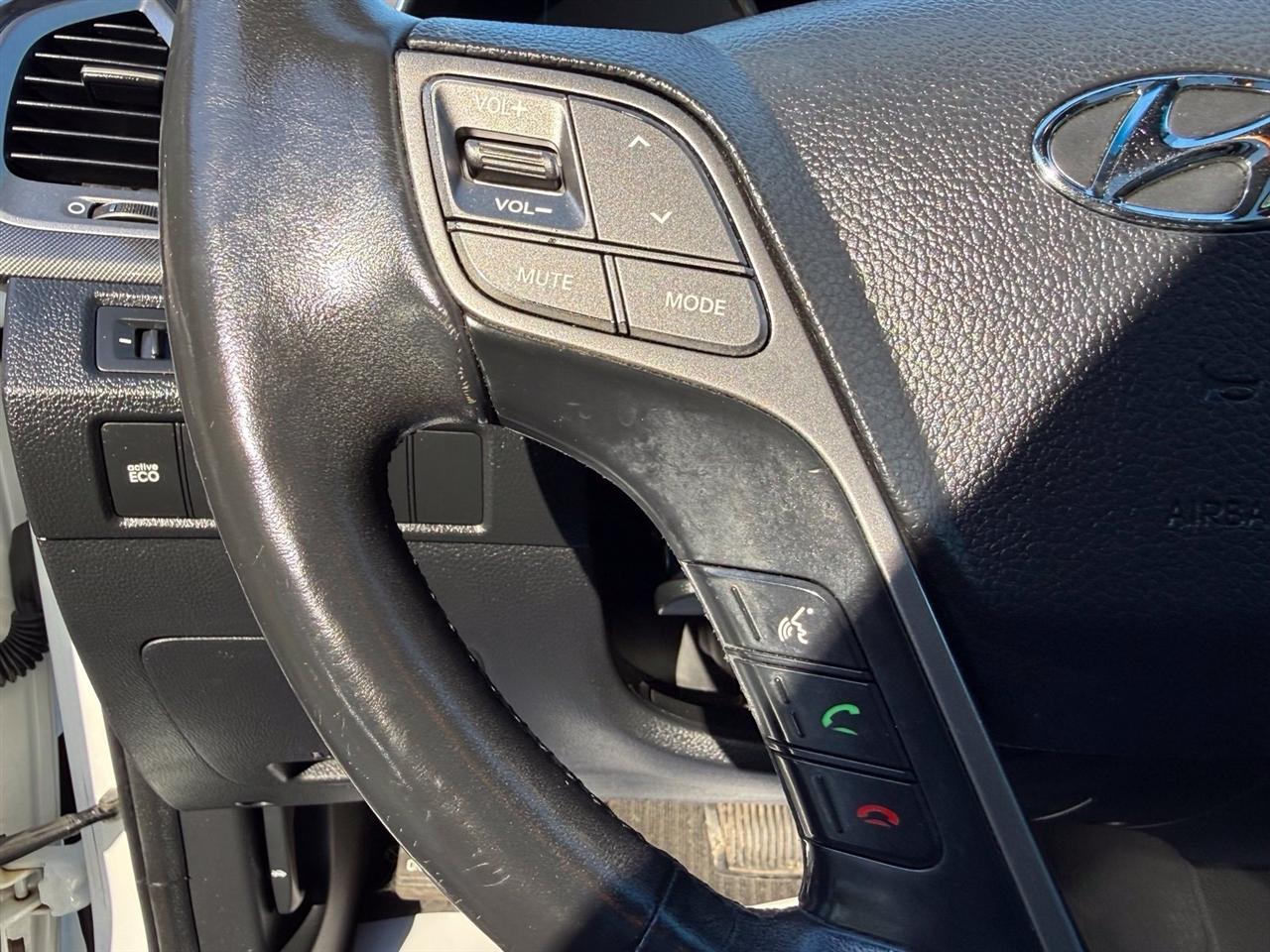 Hyundai Santa Fe  2013