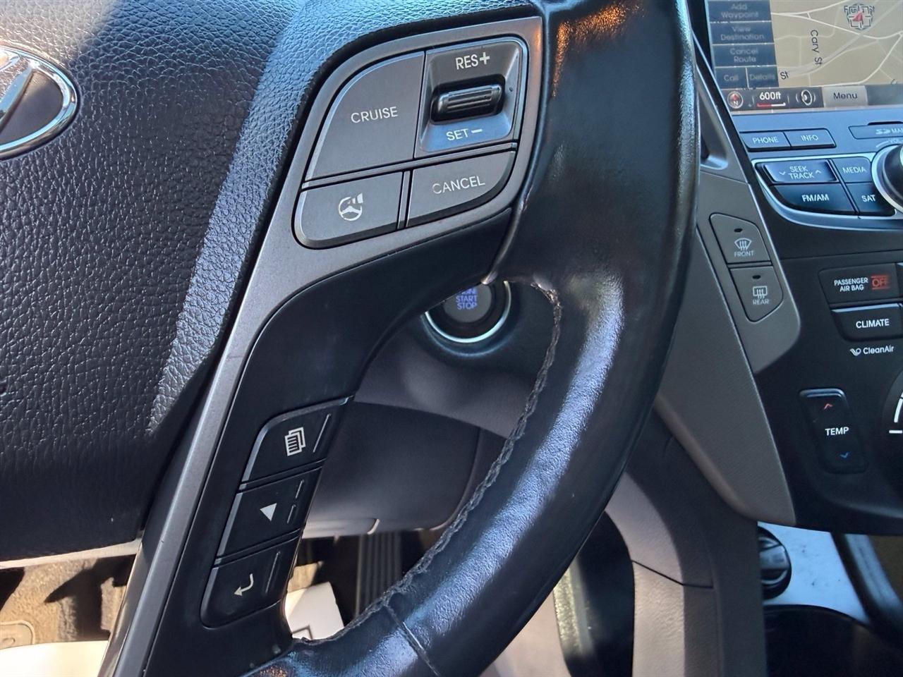 Hyundai Santa Fe  2013