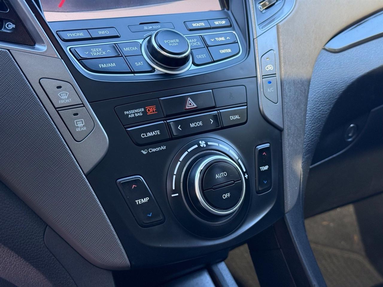 Hyundai Santa Fe  2013