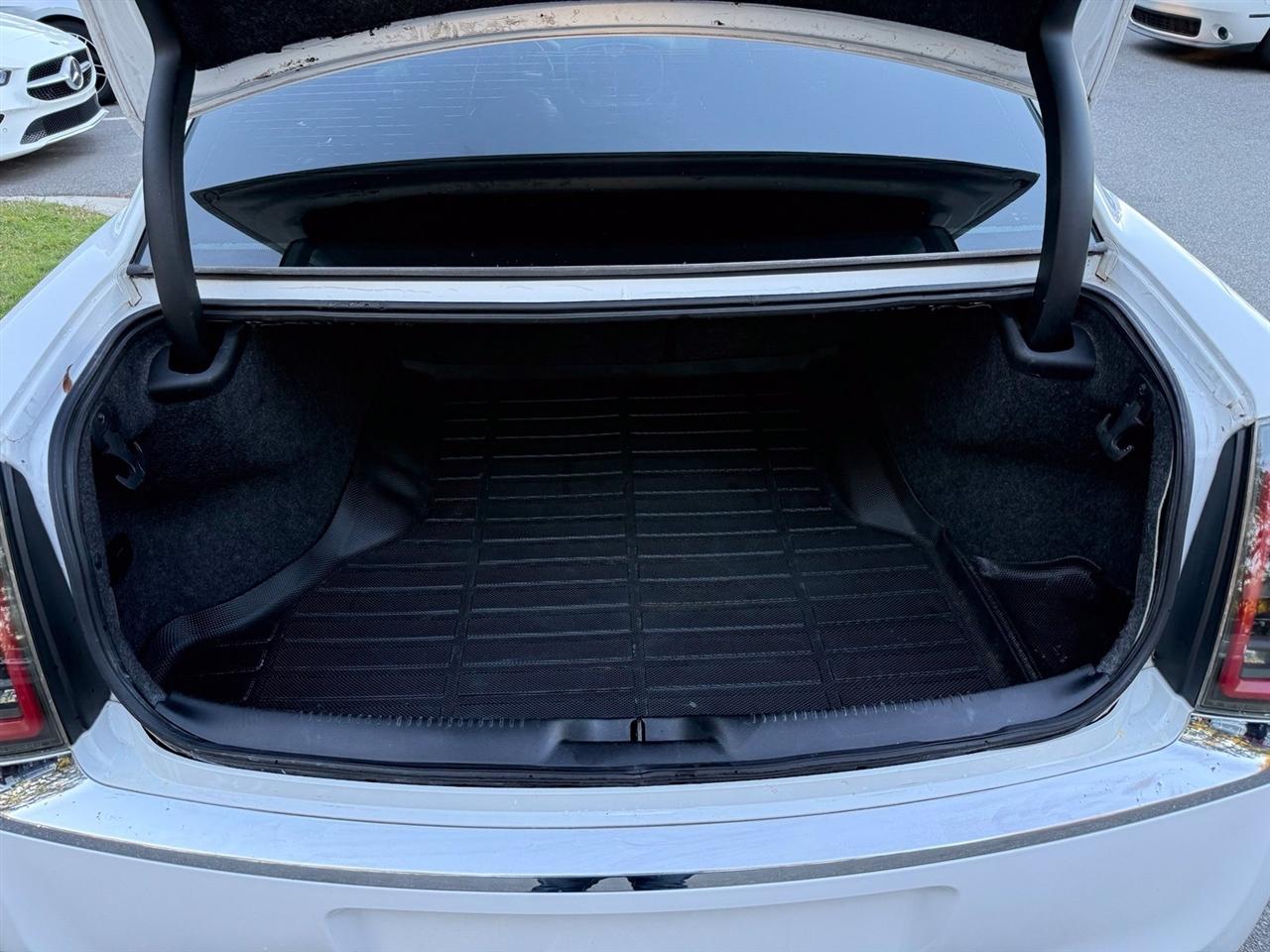 Chrysler 300  2014