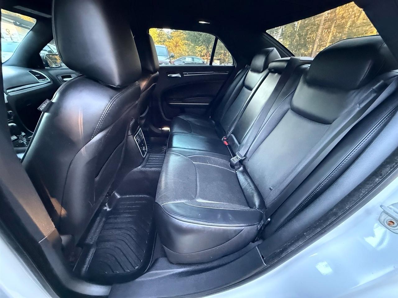 Chrysler 300  2014