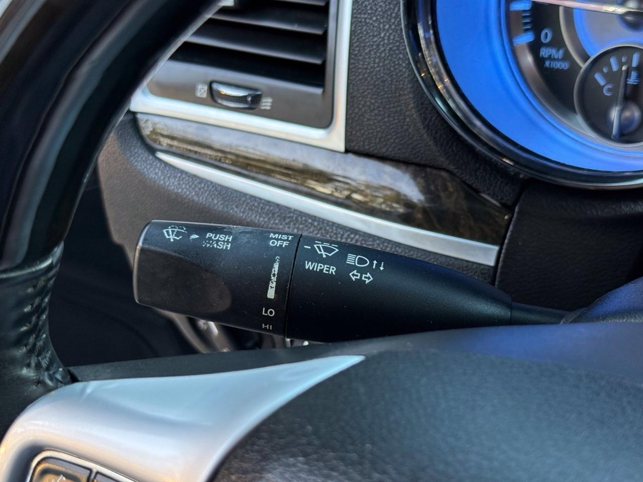 Chrysler 300  2014