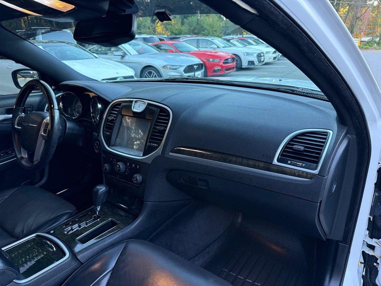 Chrysler 300  2014