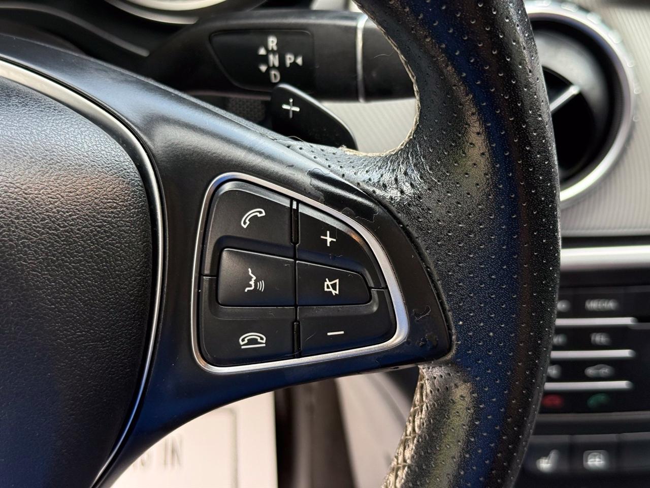 Mercedes-Benz GLA-Class  2016