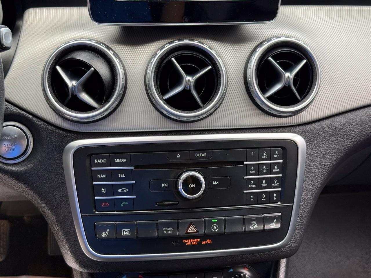 Mercedes-Benz GLA-Class  2016