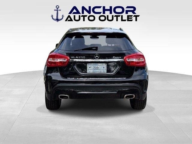Mercedes-Benz GLA-Class  2016