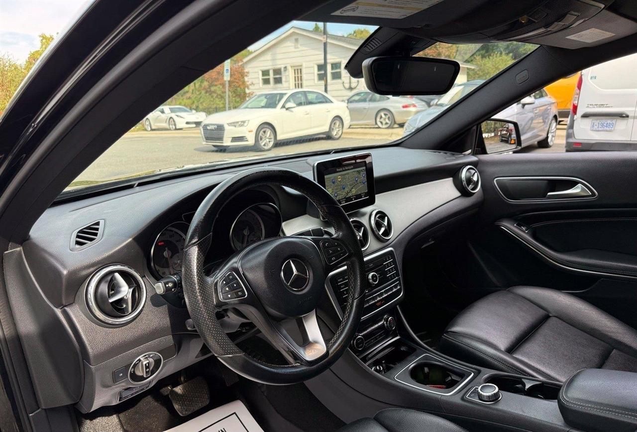 Mercedes-Benz GLA-Class  2016