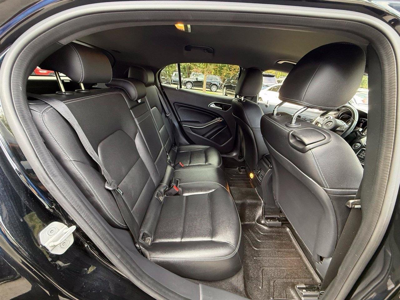 Mercedes-Benz GLA-Class  2016