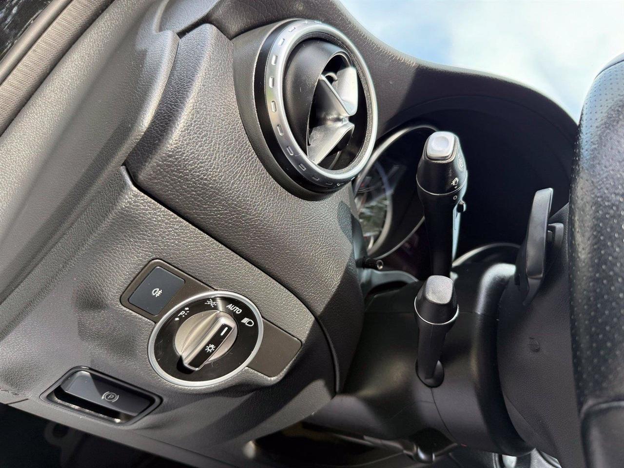 Mercedes-Benz GLA-Class  2016