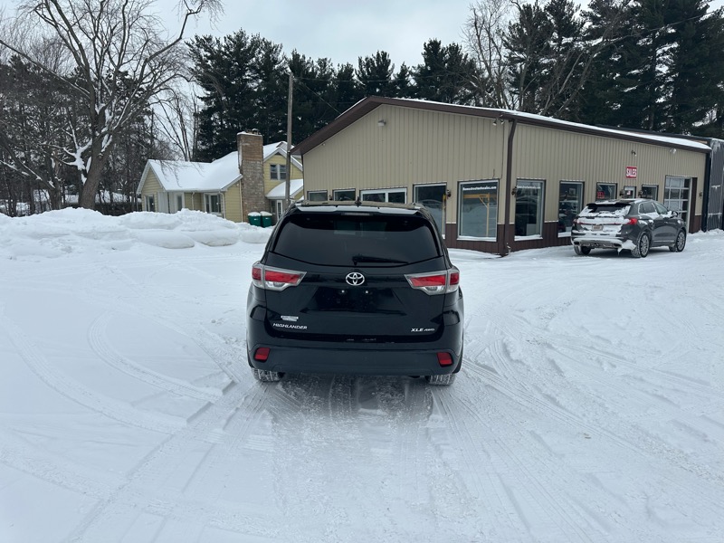 Toyota Highlander XLE 2016