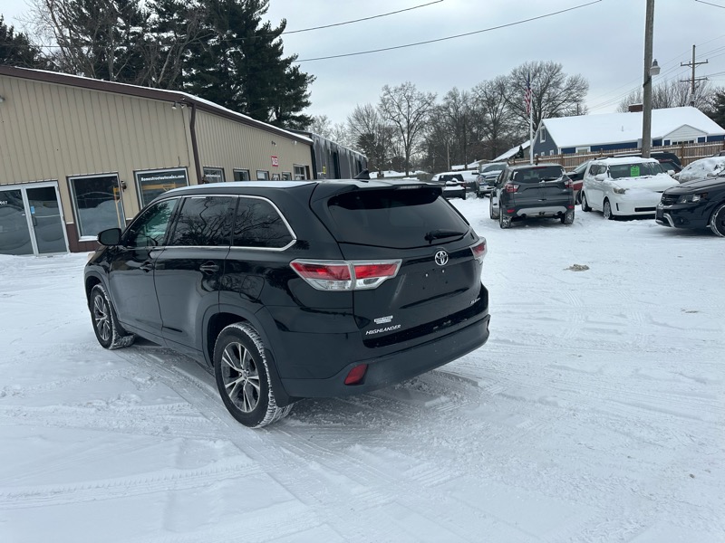 Toyota Highlander XLE 2016
