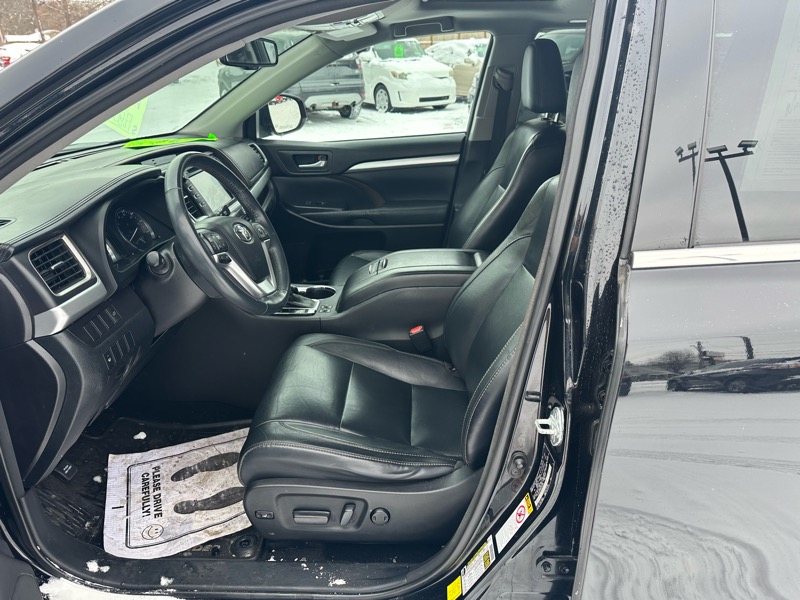 Toyota Highlander XLE 2016