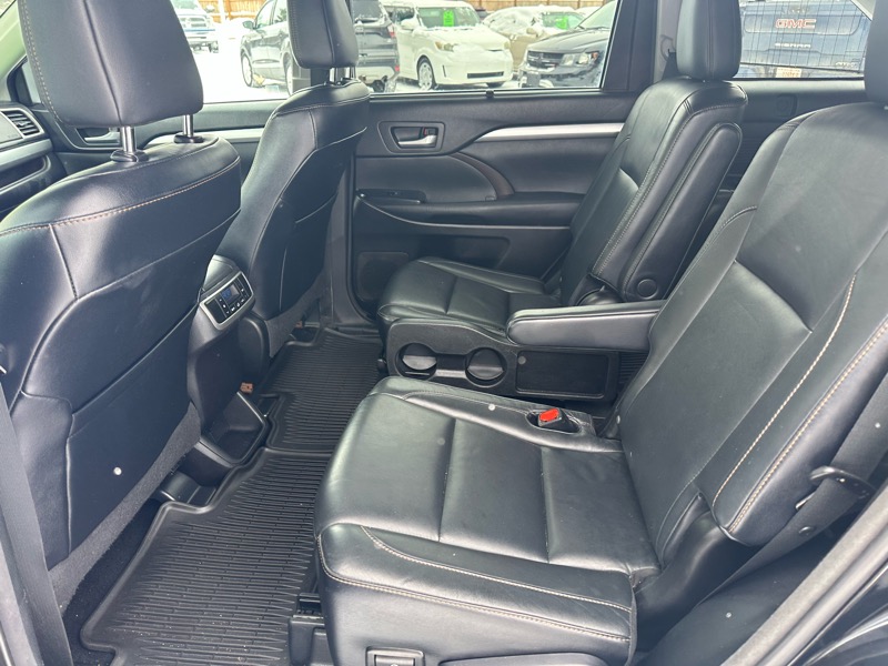 Toyota Highlander XLE 2016