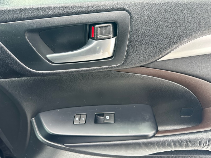 Toyota Highlander XLE 2016