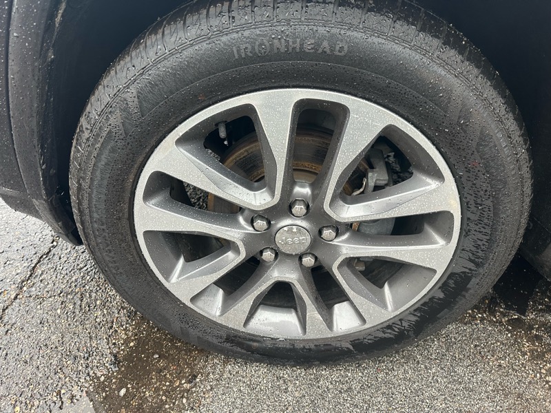 Jeep Grand Cherokee Overland 2017 Jeep Grand Cherokee Overland 2017