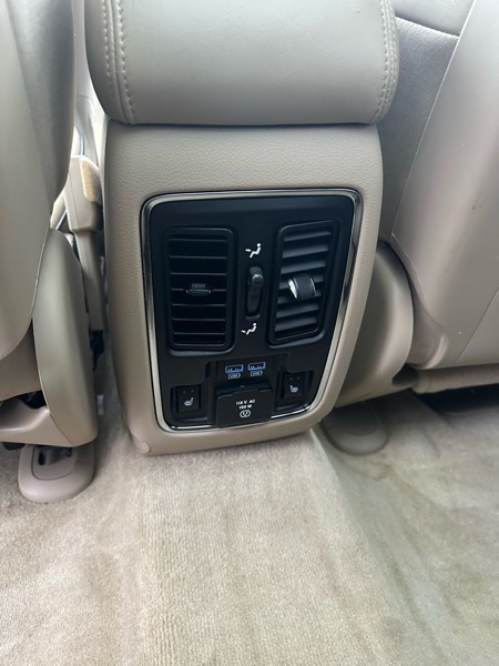 Jeep Grand Cherokee Overland 2017 Jeep Grand Cherokee Overland 2017