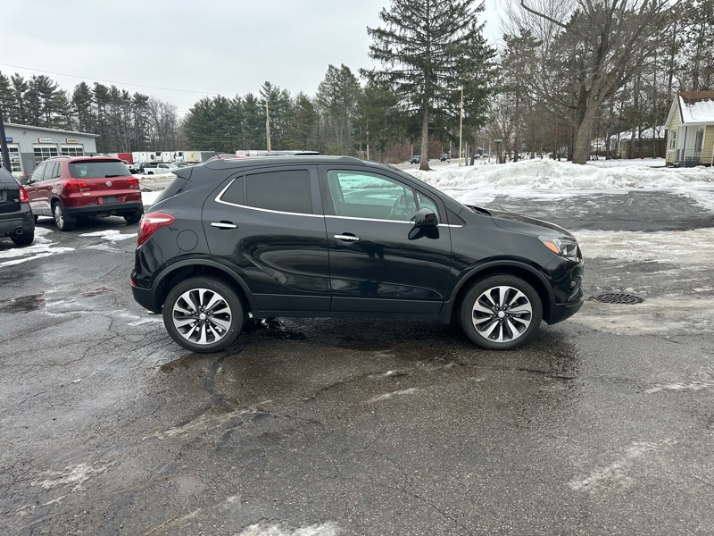 2021 Buick Encore Preferred's photo