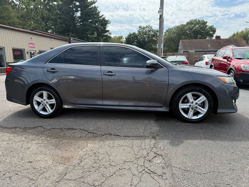 2013 Toyota Camry SE