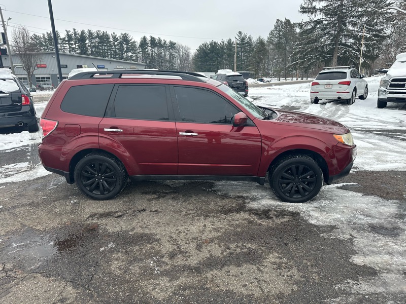 2013 Subaru Forester X Limited's photo