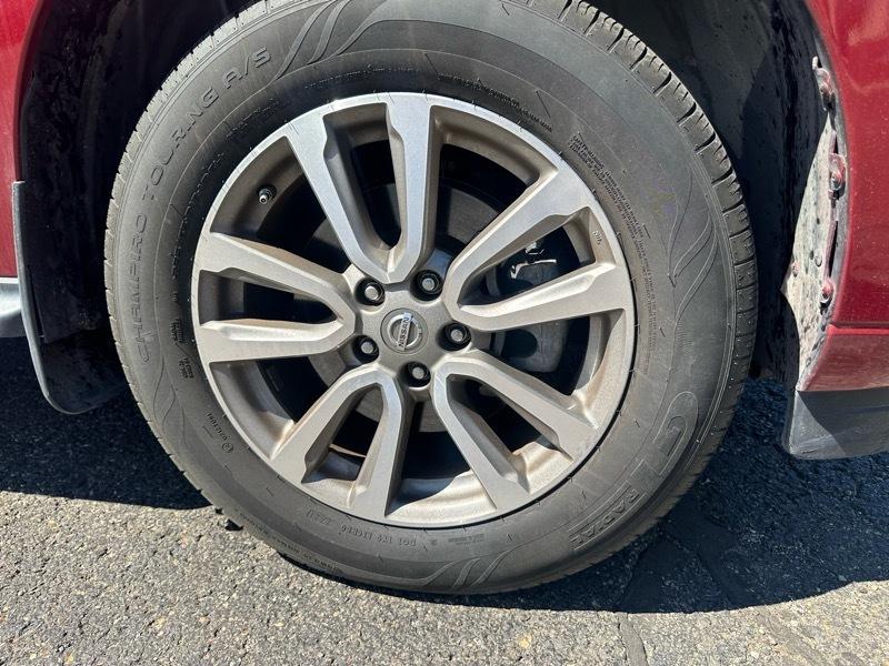 Nissan Pathfinder  2015