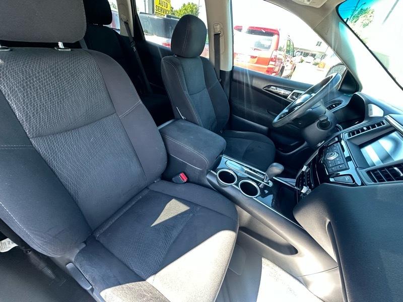 Nissan Pathfinder  2015
