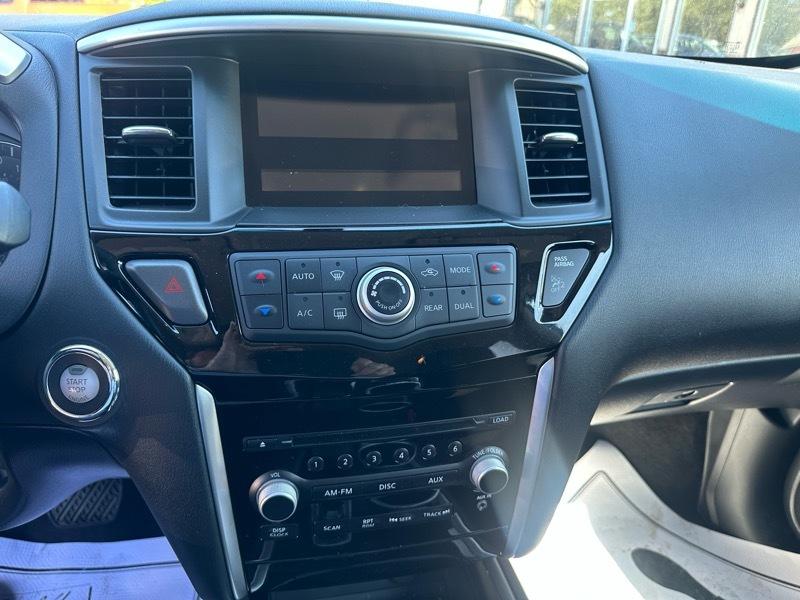 Nissan Pathfinder  2015